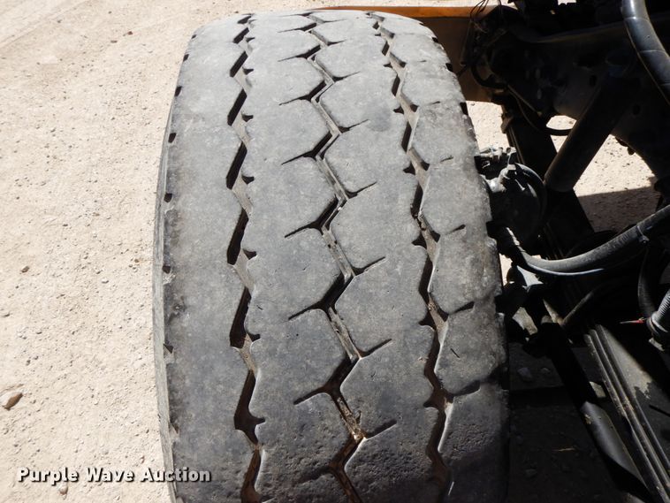 image for item HJ9608 2004 Kenworth W900  ready mix truck