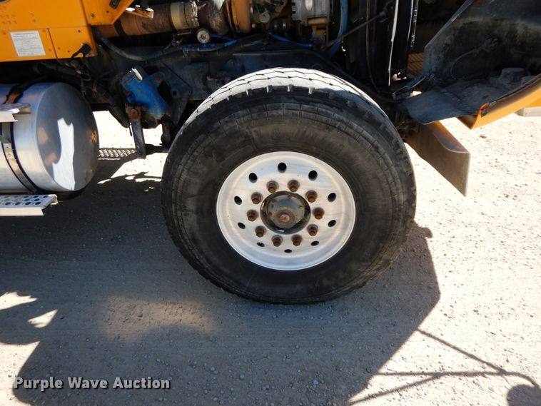 image for item HJ9608 2004 Kenworth W900  ready mix truck