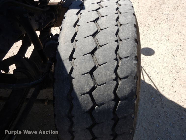 image for item HJ9608 2004 Kenworth W900  ready mix truck