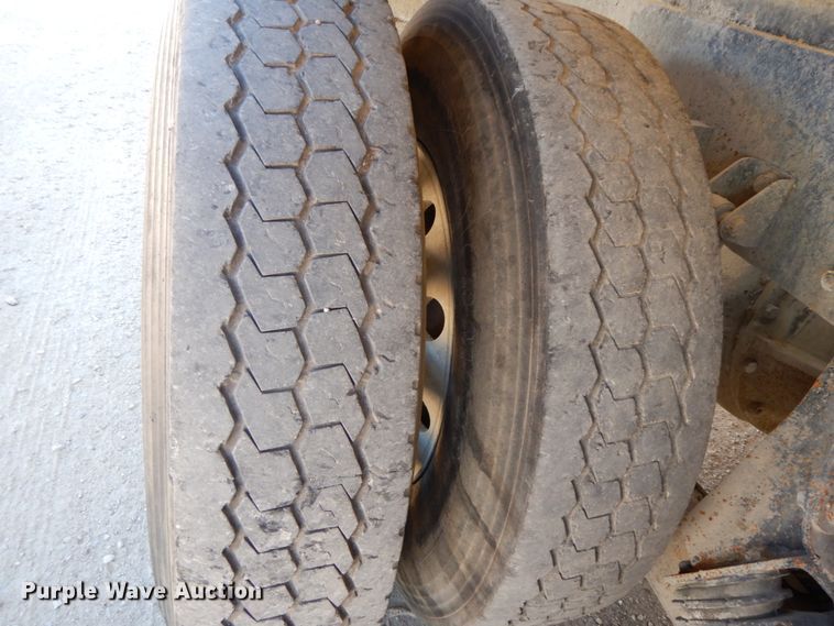 image for item HJ9608 2004 Kenworth W900  ready mix truck