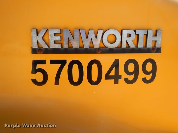 image for item HJ9608 2004 Kenworth W900  ready mix truck