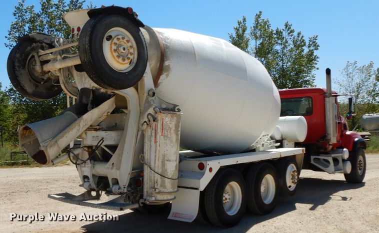 image for item HJ9610 2003 Mack Granite  ready mix truck