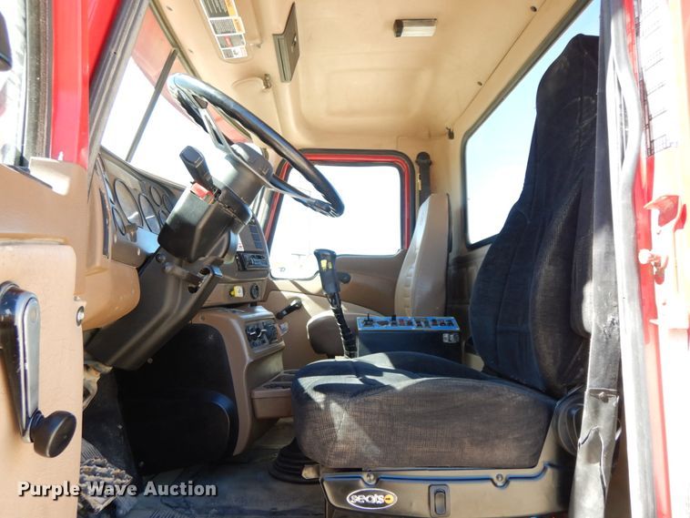 image for item HJ9610 2003 Mack Granite  ready mix truck