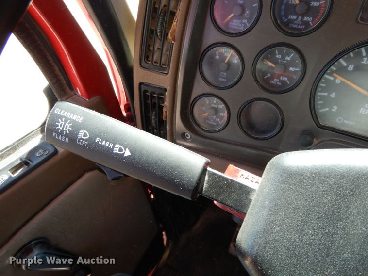 image for item HJ9610 2003 Mack Granite  ready mix truck