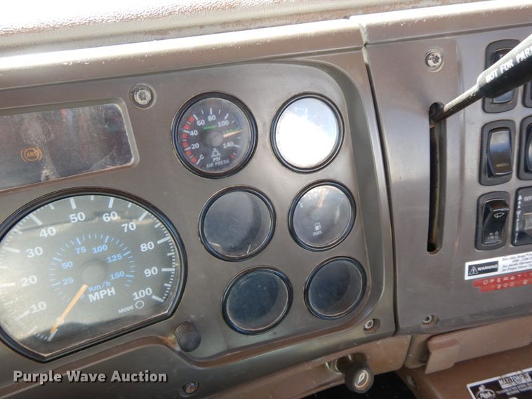 image for item HJ9610 2003 Mack Granite  ready mix truck