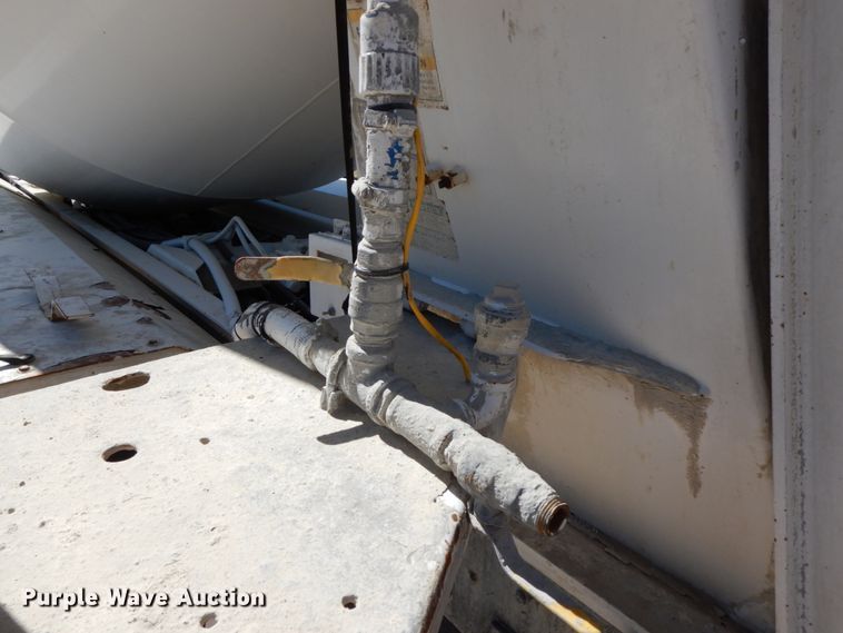 image for item HJ9610 2003 Mack Granite  ready mix truck