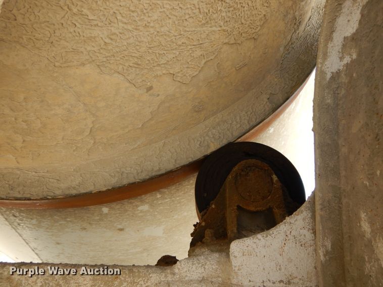 image for item HJ9610 2003 Mack Granite  ready mix truck