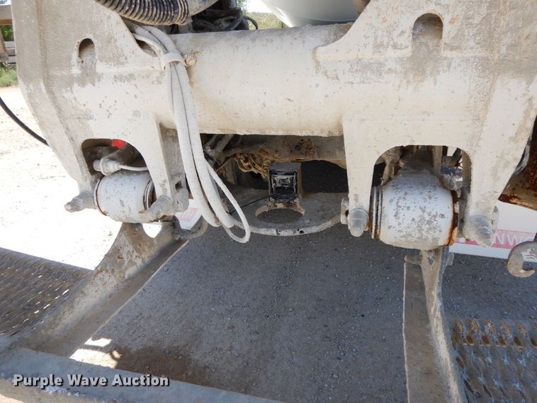 image for item HJ9610 2003 Mack Granite  ready mix truck