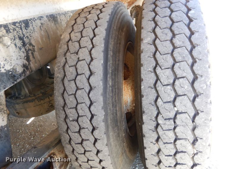 image for item HJ9610 2003 Mack Granite  ready mix truck