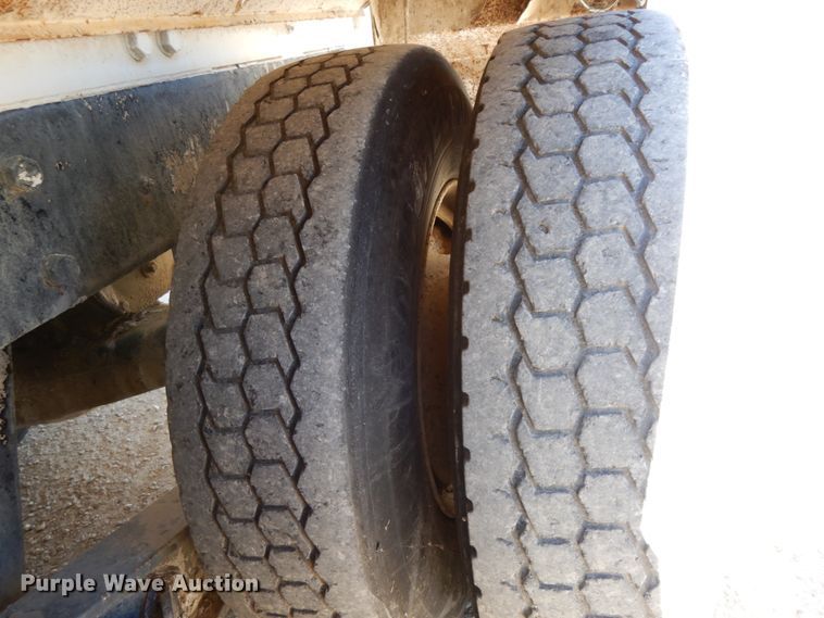 image for item HJ9610 2003 Mack Granite  ready mix truck