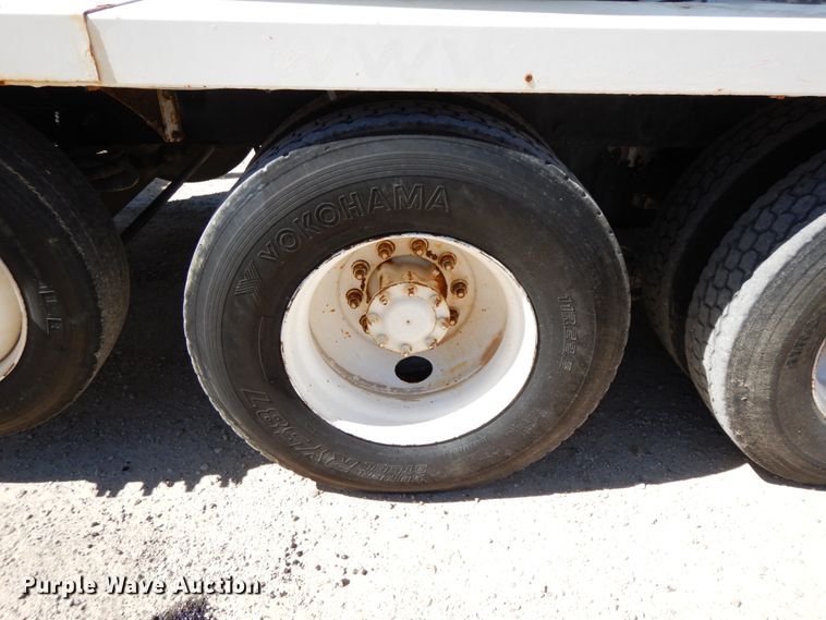 image for item HJ9610 2003 Mack Granite  ready mix truck