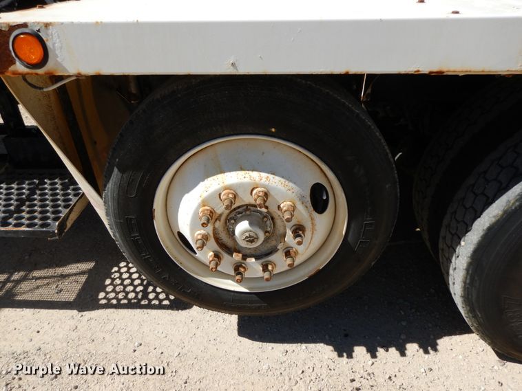 image for item HJ9610 2003 Mack Granite  ready mix truck