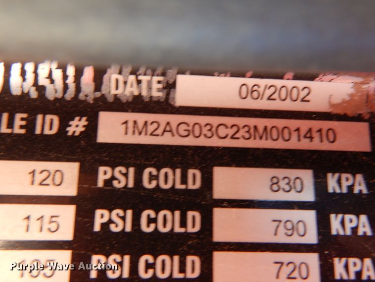 image for item HJ9610 2003 Mack Granite  ready mix truck