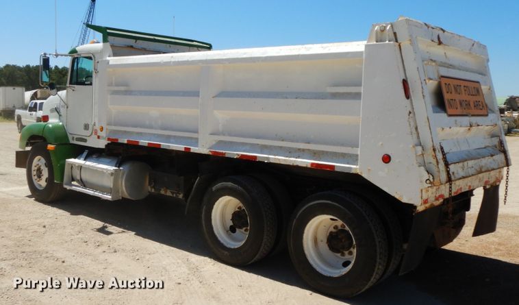 image for item HJ9613 1996 Freightliner FLD  dump truck