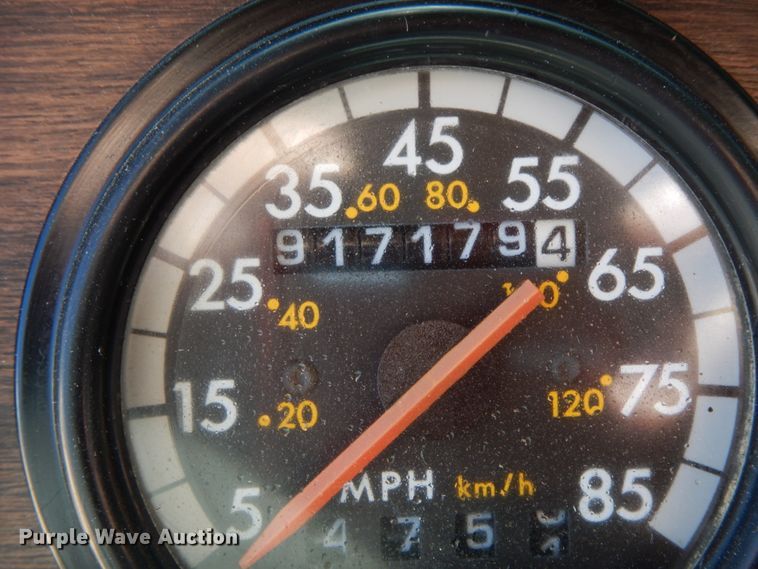 image for item HJ9613 1996 Freightliner FLD  dump truck