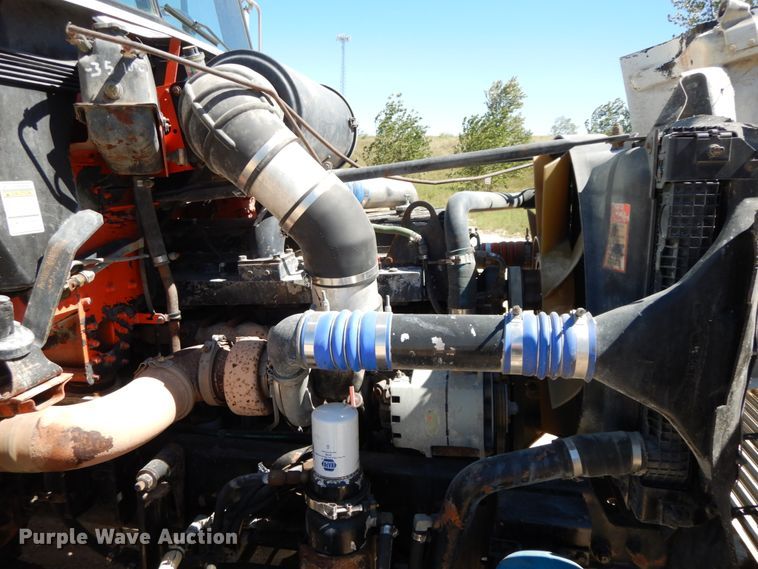 image for item HJ9613 1996 Freightliner FLD  dump truck