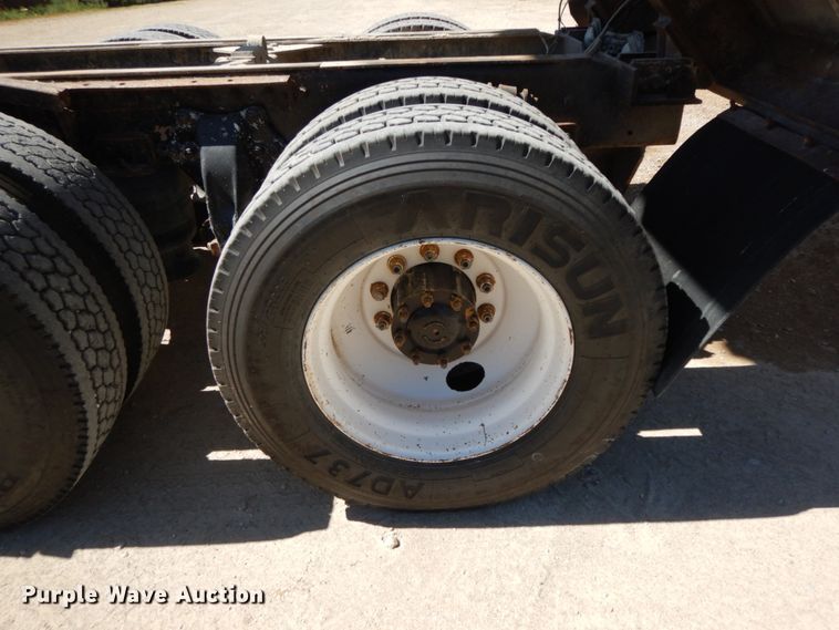 image for item HJ9613 1996 Freightliner FLD  dump truck