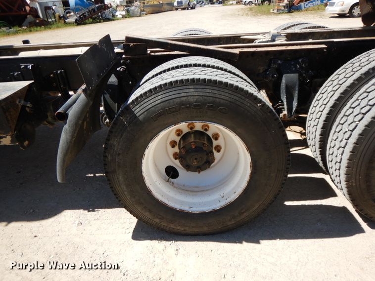 image for item HJ9613 1996 Freightliner FLD  dump truck