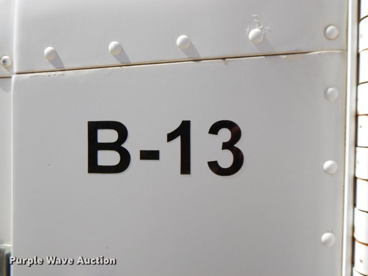 image for item HJ9613 1996 Freightliner FLD  dump truck