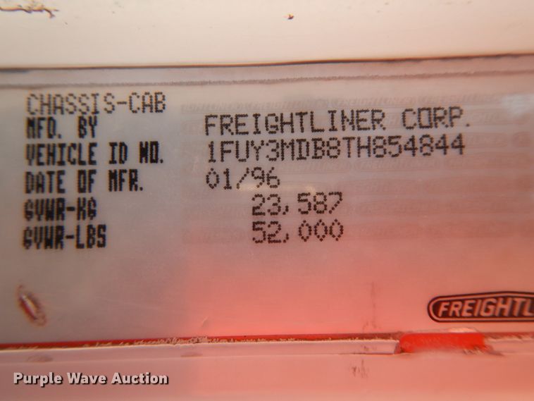 image for item HJ9613 1996 Freightliner FLD  dump truck