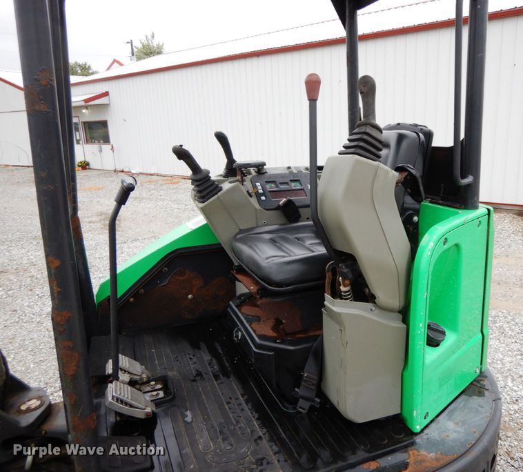 image for item HJ9627 2013 Bobcat E26  mini excavator