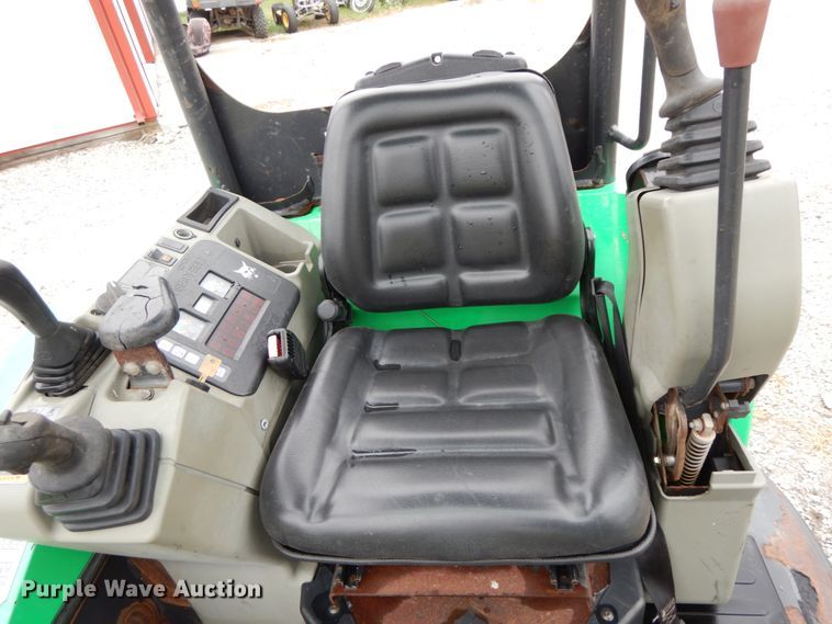 image for item HJ9627 2013 Bobcat E26  mini excavator