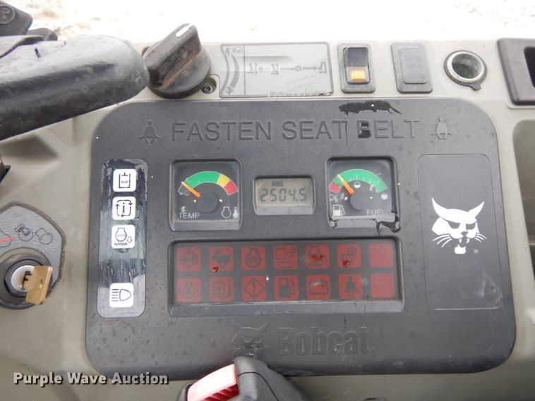 image for item HJ9627 2013 Bobcat E26  mini excavator