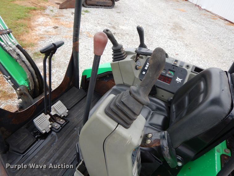 image for item HJ9627 2013 Bobcat E26  mini excavator
