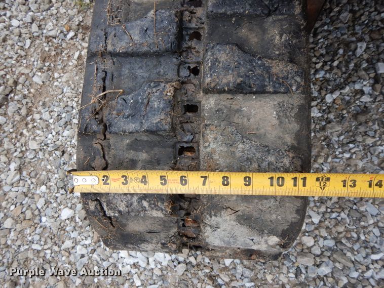 image for item HJ9627 2013 Bobcat E26  mini excavator