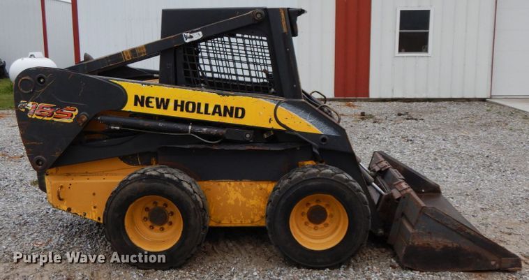 image for item HJ9628 2006 New Holland L185  skid steer loader