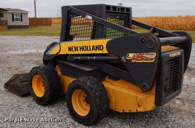 image for item HJ9628 2006 New Holland L185  skid steer loader