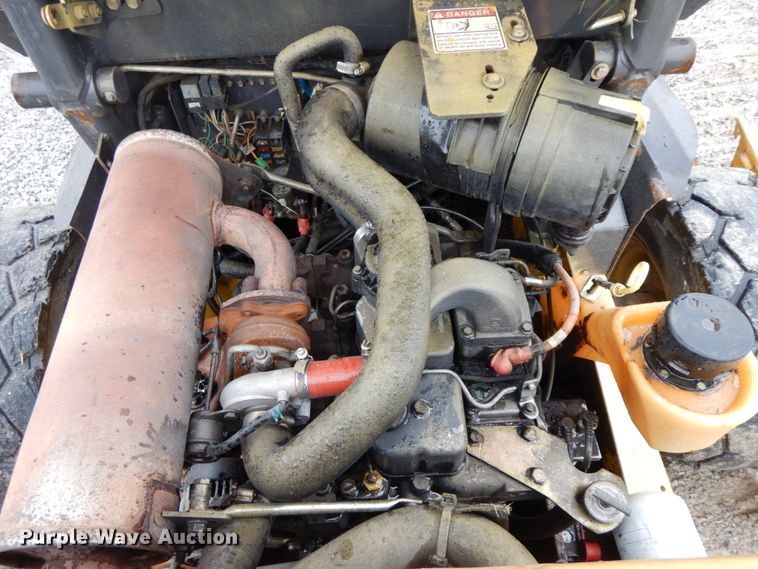 image for item HJ9628 2006 New Holland L185  skid steer loader