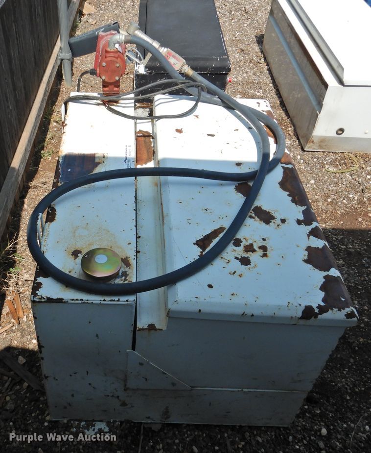 image for item HO9915 Better Built fuel tank toolbox