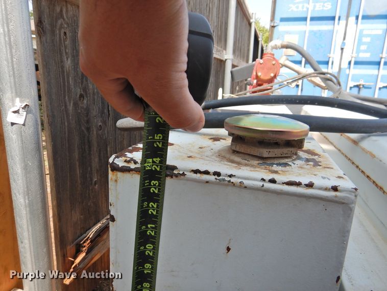 image for item HO9915 Better Built fuel tank toolbox