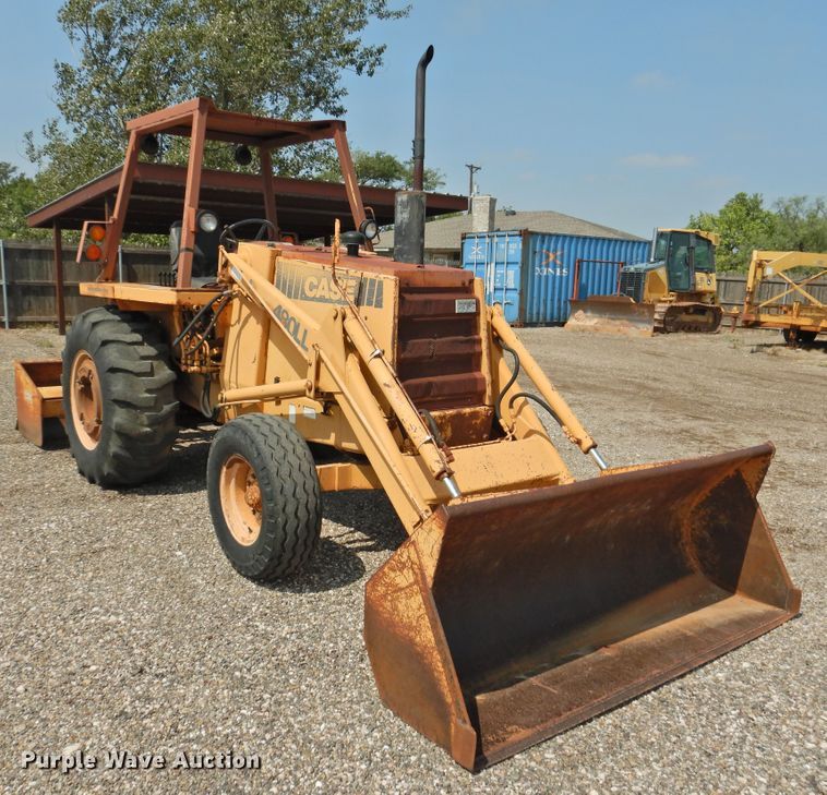 image for item HO9918 Case 480LL  landscape tractor