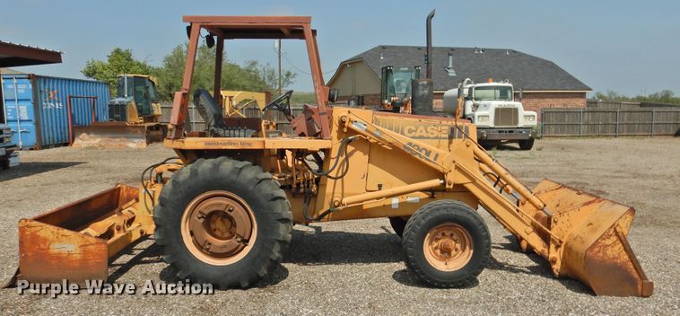 image for item HO9918 Case 480LL  landscape tractor