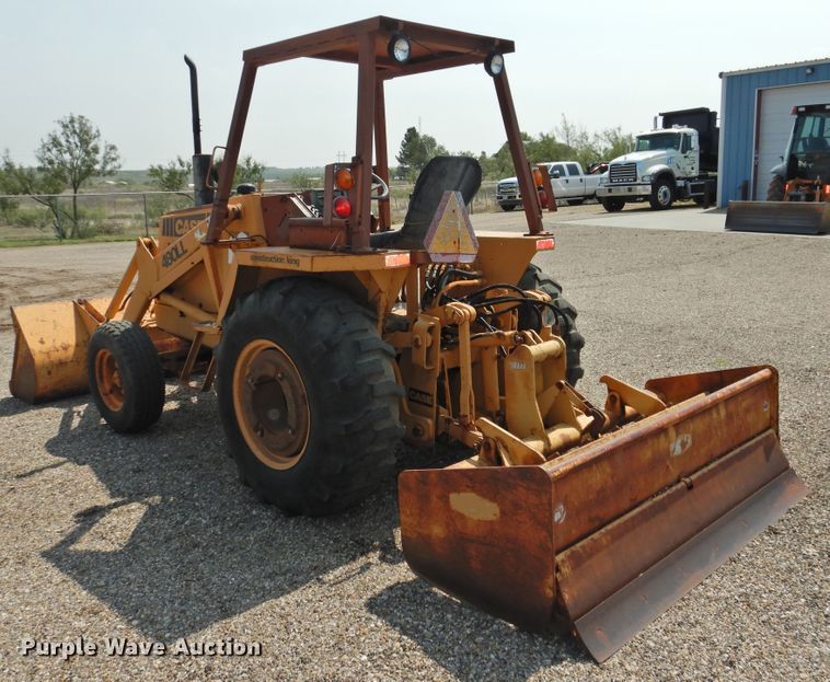 image for item HO9918 Case 480LL  landscape tractor