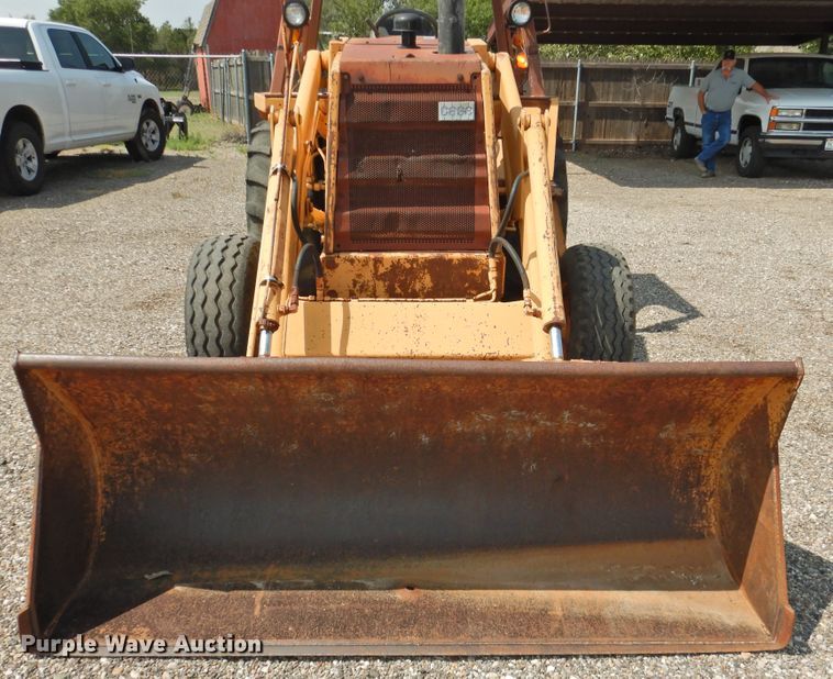 image for item HO9918 Case 480LL  landscape tractor