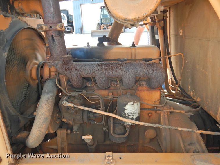 image for item HO9918 Case 480LL  landscape tractor