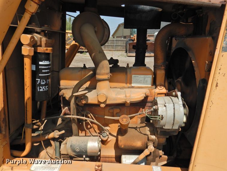 image for item HO9918 Case 480LL  landscape tractor