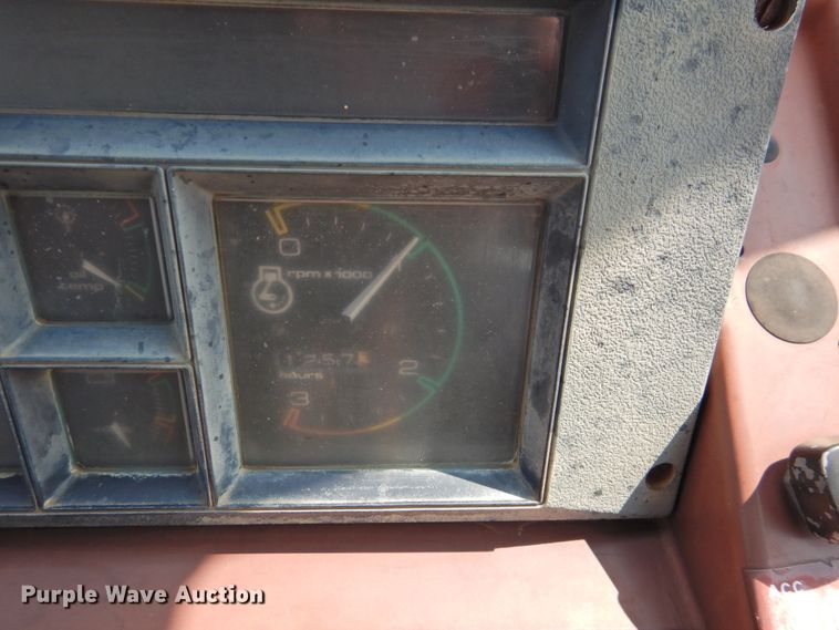 image for item HO9918 Case 480LL  landscape tractor