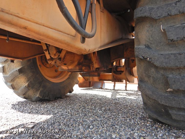 image for item HO9918 Case 480LL  landscape tractor