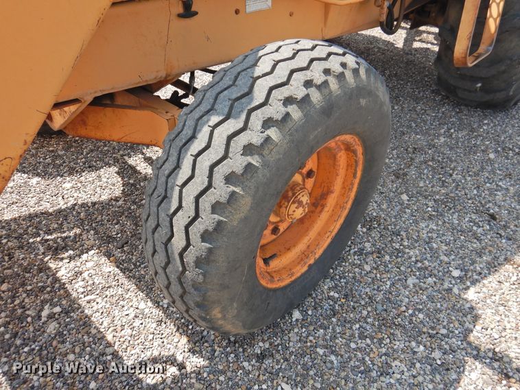 image for item HO9918 Case 480LL  landscape tractor