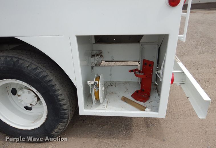 image for item HP9766 1978 International Cargo Star  CO1850B fuel truck