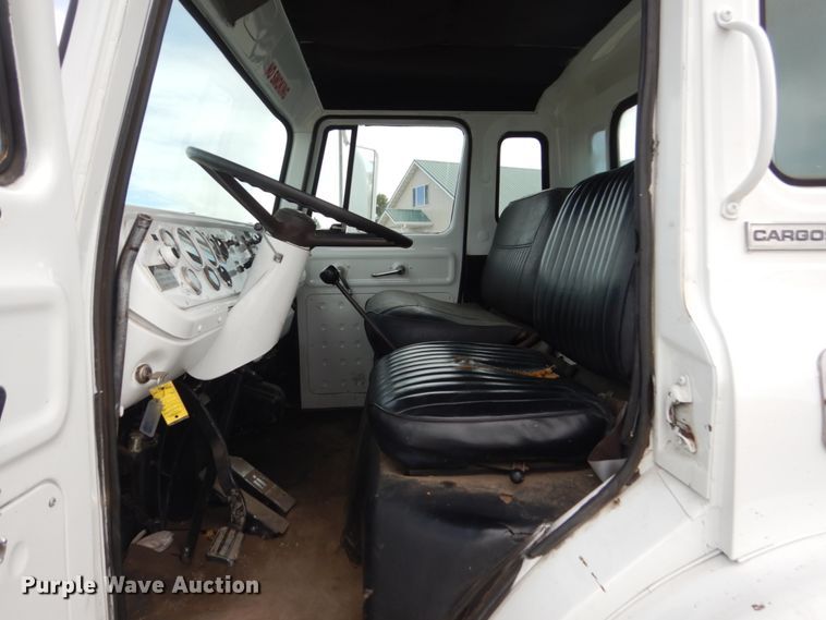 image for item HP9766 1978 International Cargo Star  CO1850B fuel truck