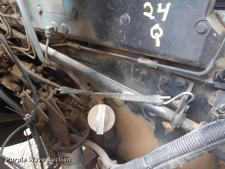 image for item HP9766 1978 International Cargo Star  CO1850B fuel truck