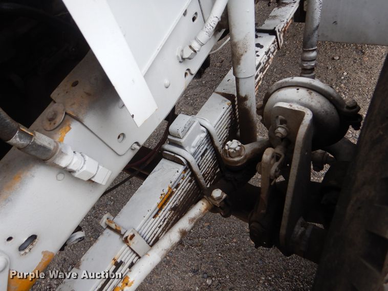 image for item HP9766 1978 International Cargo Star  CO1850B fuel truck