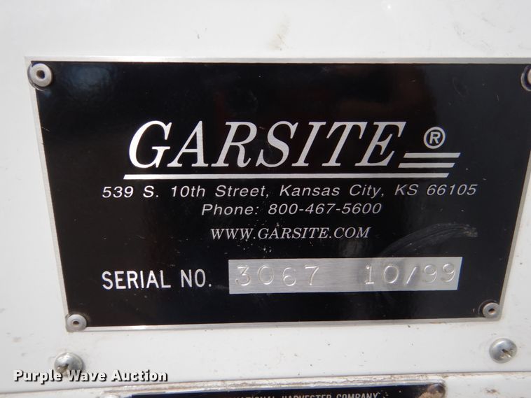 image for item HP9766 1978 International Cargo Star  CO1850B fuel truck