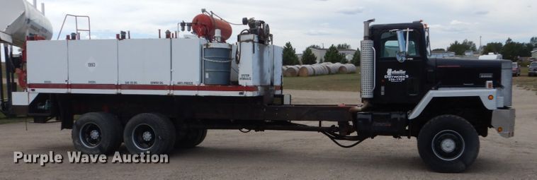 image for item HP9767 1987 International Paystar F5070  fuel truck