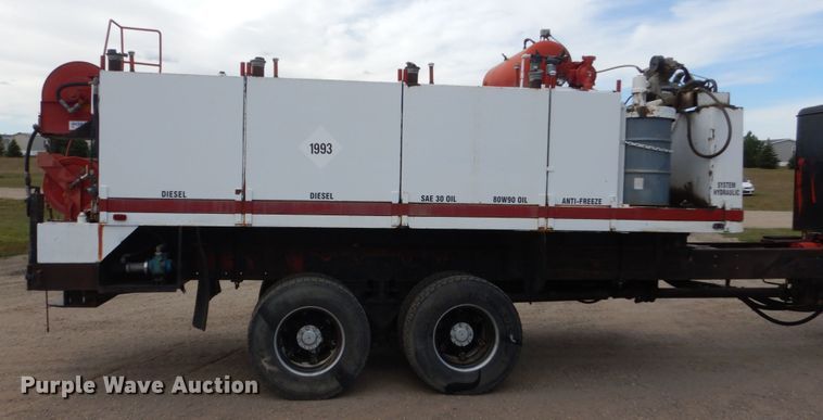 image for item HP9767 1987 International Paystar F5070  fuel truck